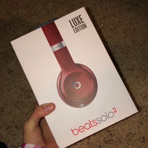 BRAND NEW BEATS SOLO 2 - Picture 1 of 5